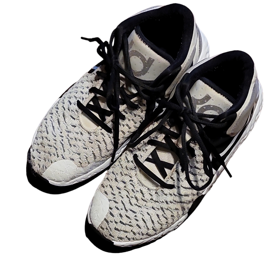 Nike KD Trey 5 VIII White Black Basketball Shoes Size 7Y Sneakers CT1425-101